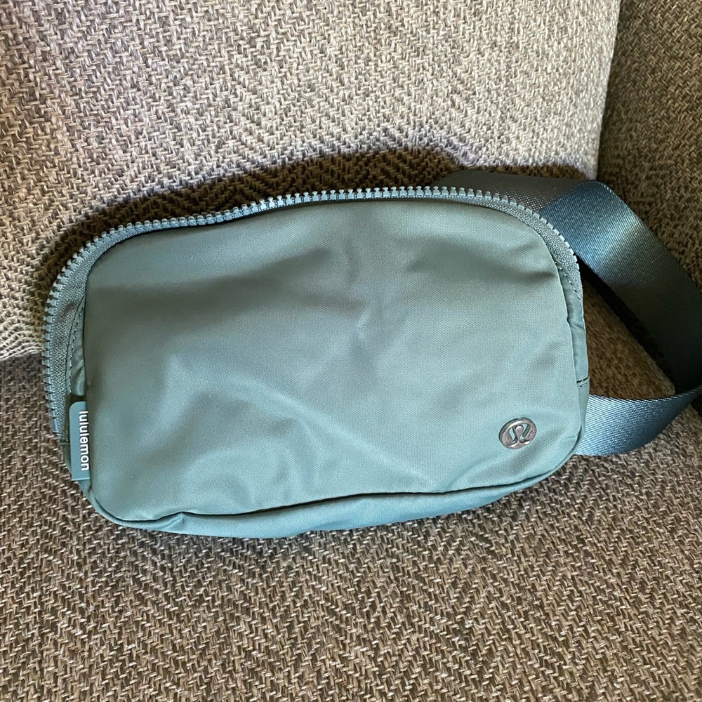 Lululemon belt bag in tidewater teal